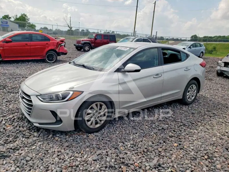 2018 Hyundai Elantra photo