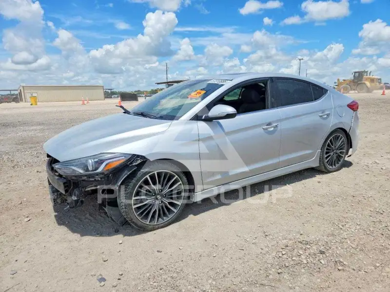 2018 Hyundai Elantra фото