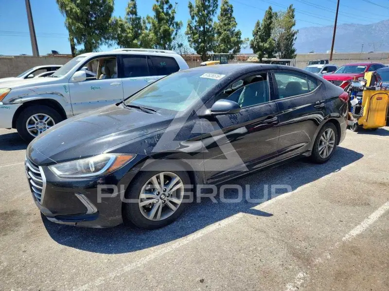 2018 Hyundai Elantra photo