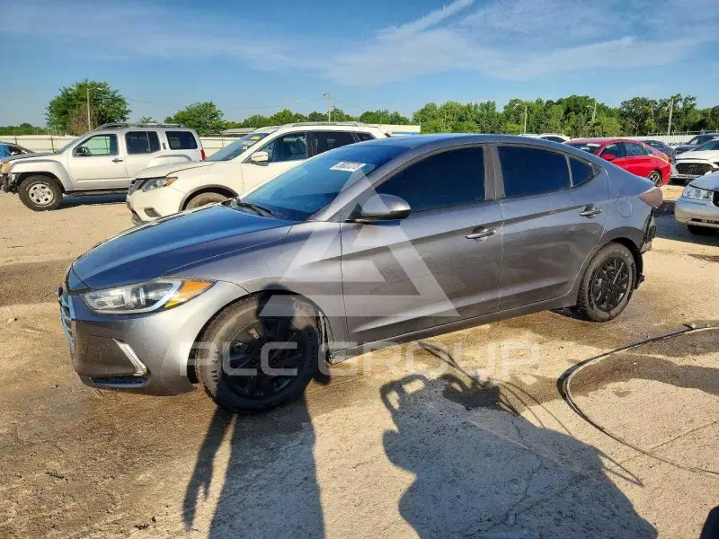 2018 Hyundai Elantra photo