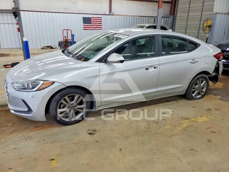 2018 Hyundai Elantra фото