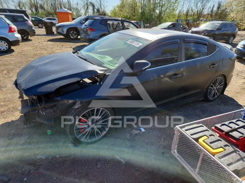 2018 Hyundai Elantra фото