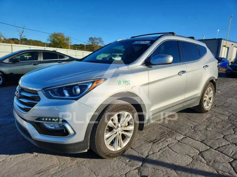 2018 Hyundai Santa Fe photo