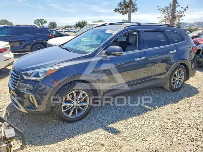 2018 Hyundai Santa Fe photo