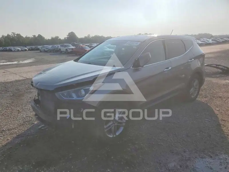 2018 Hyundai Santa Fe photo