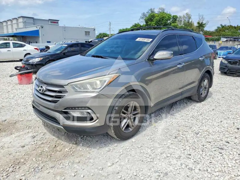 2018 Hyundai Santa Fe photo