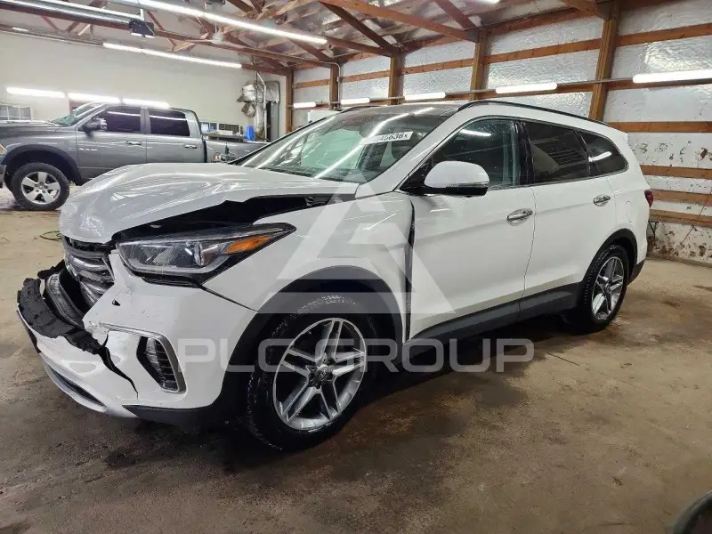 2018 Hyundai Santa Fe photo