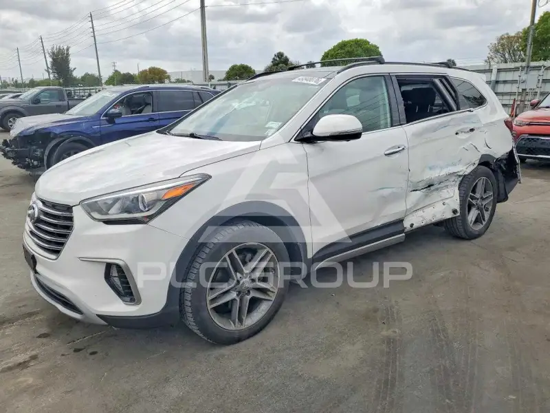 2018 Hyundai Santa Fe photo