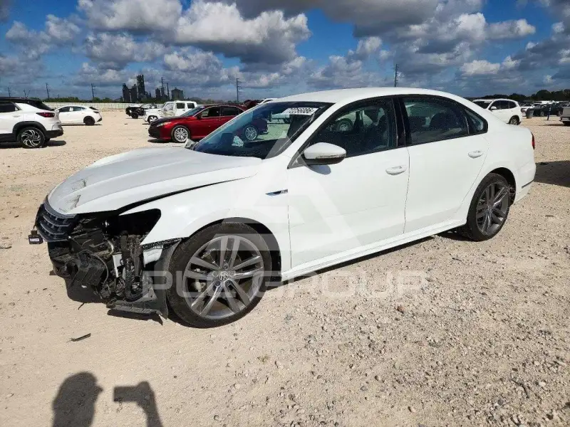 2018 Volkswagen Passat фото