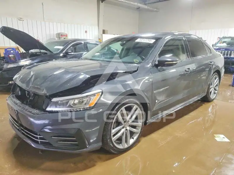 2018 Volkswagen Passat фото