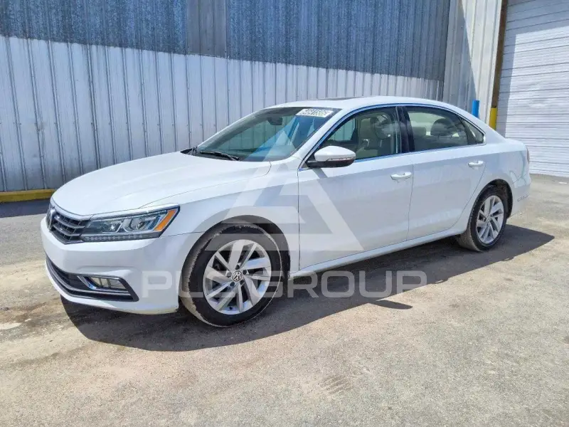 2018 Volkswagen Passat фото