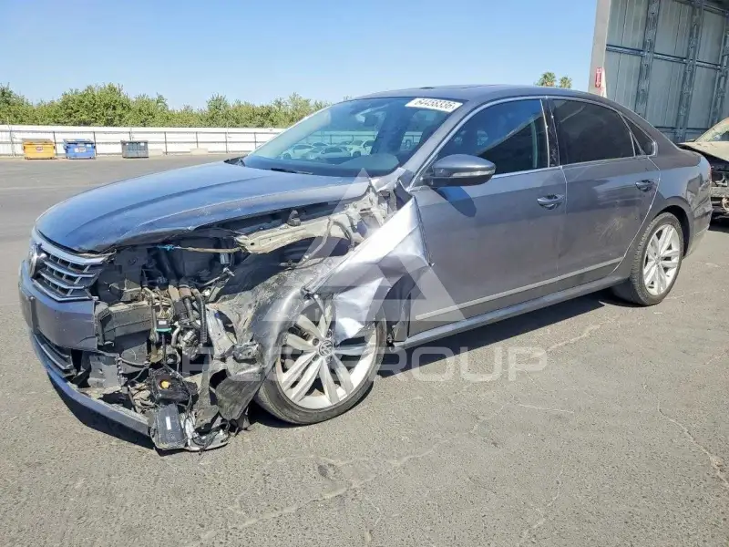 2018 Volkswagen Passat фото