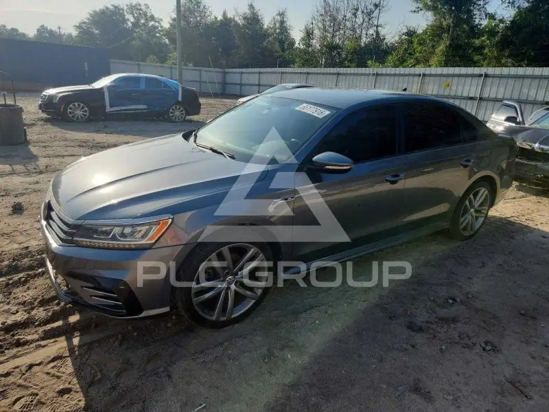 2018 Volkswagen Passat photo