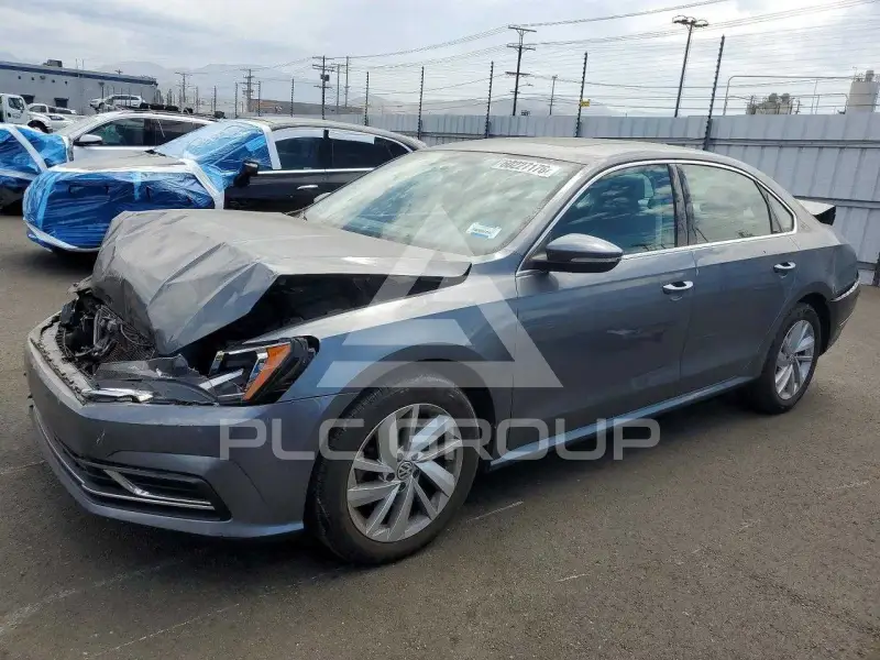 2018 Volkswagen Passat фото
