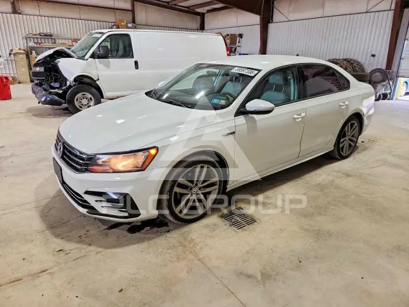 2018 Volkswagen Passat фото