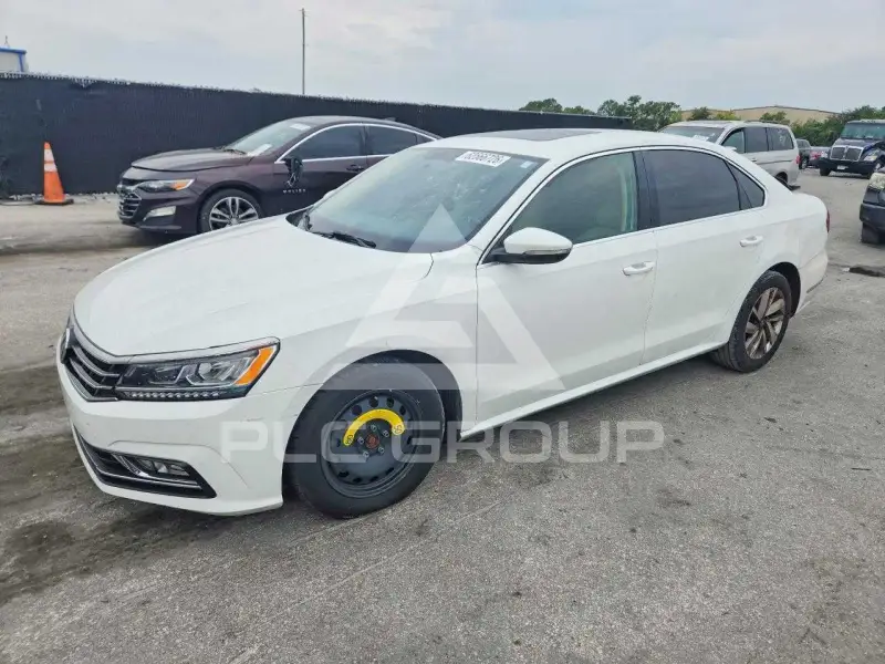 2018 Volkswagen Passat фото