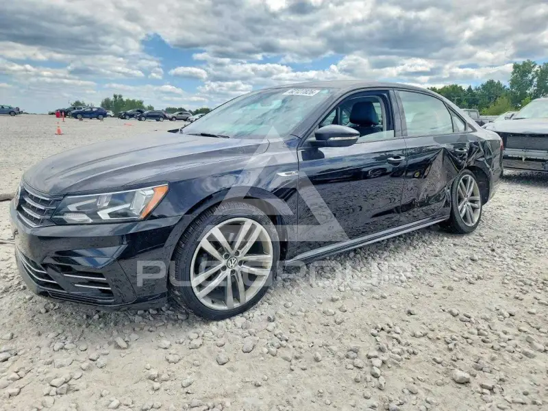 2018 Volkswagen Passat фото