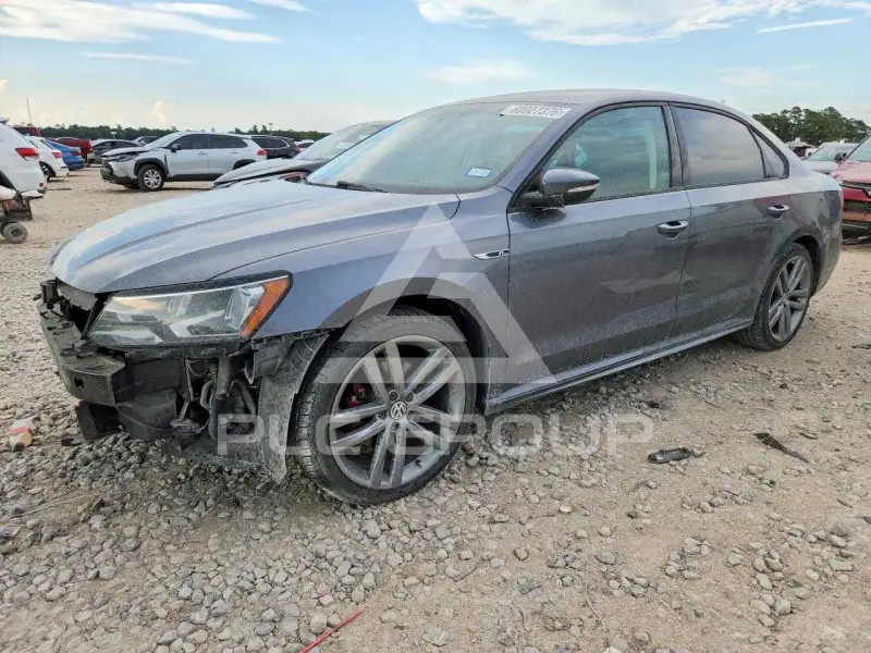 2018 Volkswagen Passat photo