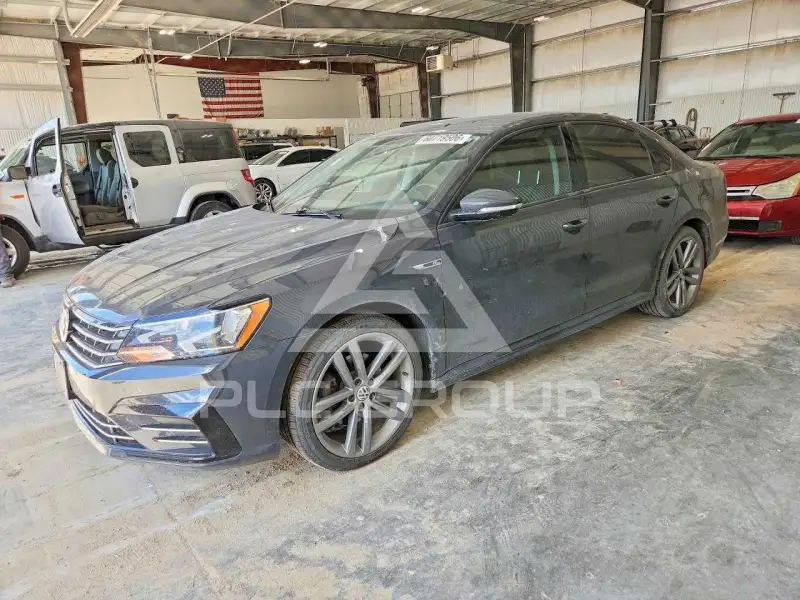 2018 Volkswagen Passat фото