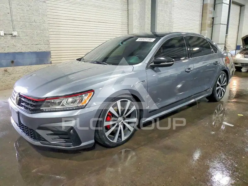 2018 Volkswagen Passat фото