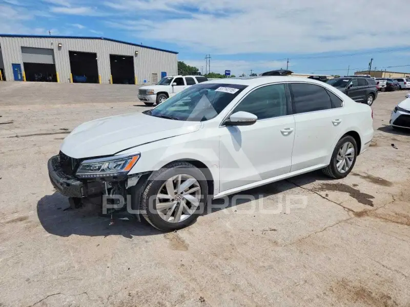 2018 Volkswagen Passat photo