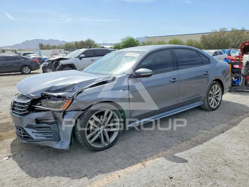 2018 Volkswagen Passat фото