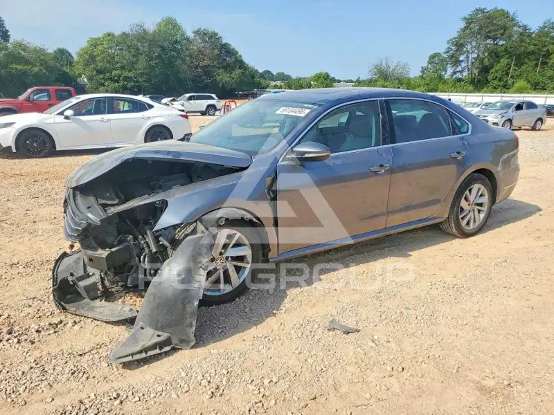 2018 Volkswagen Passat photo