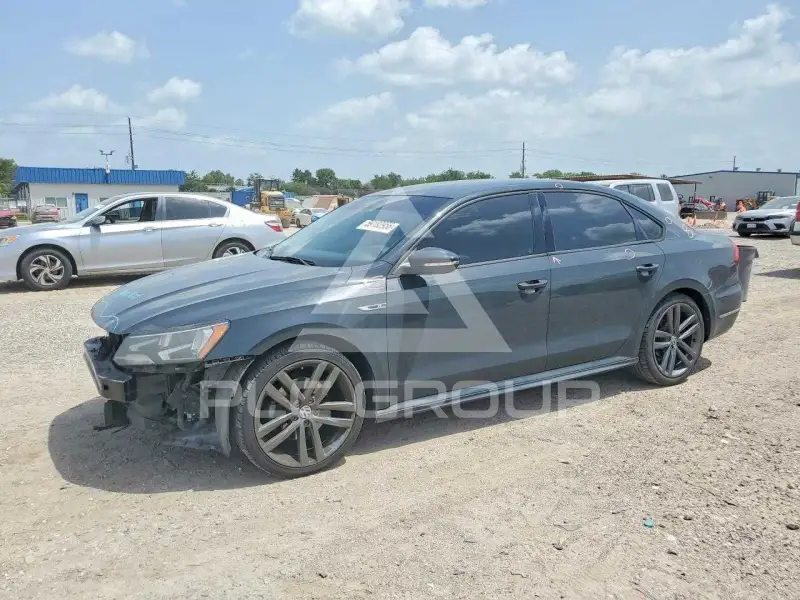 2018 Volkswagen Passat photo