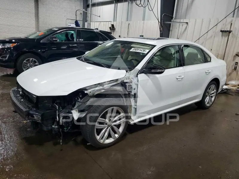 2018 Volkswagen Passat photo