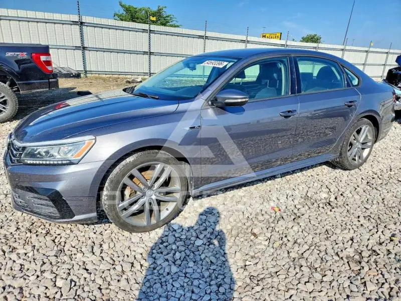 2018 Volkswagen Passat photo