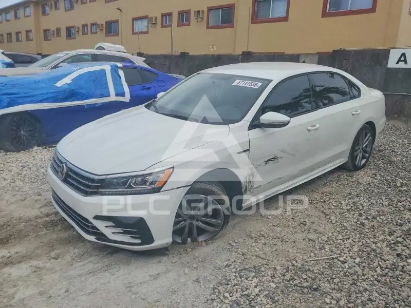 2018 Volkswagen Passat photo