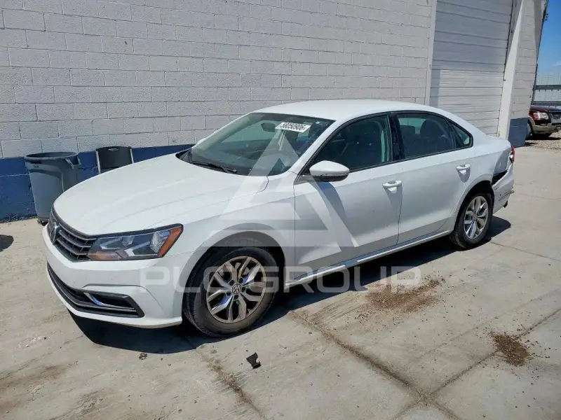 2018 Volkswagen Passat photo