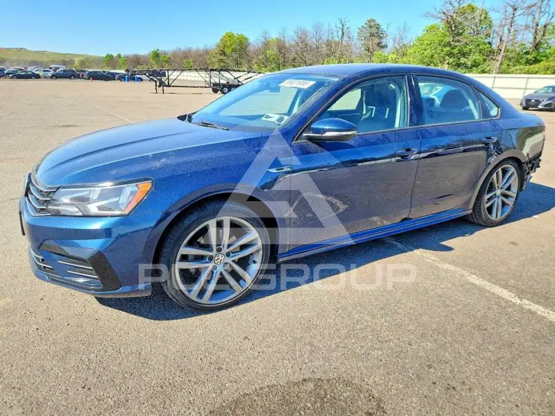2018 Volkswagen Passat фото