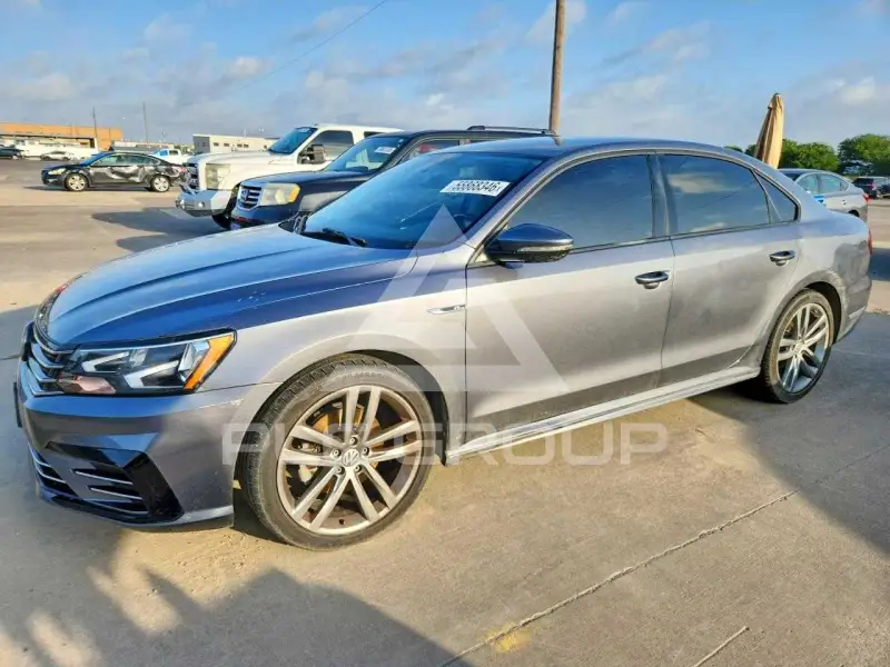 2018 Volkswagen Passat фото