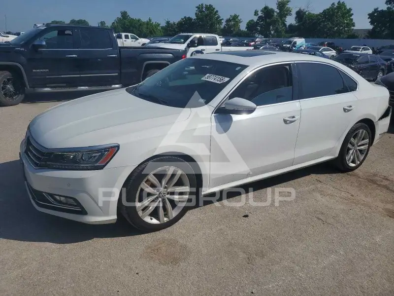 2018 Volkswagen Passat photo