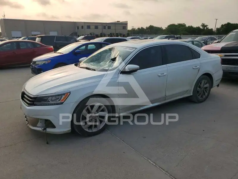2018 Volkswagen Passat photo