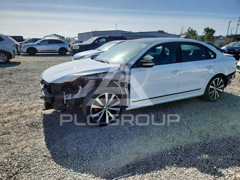 2018 Volkswagen Passat photo