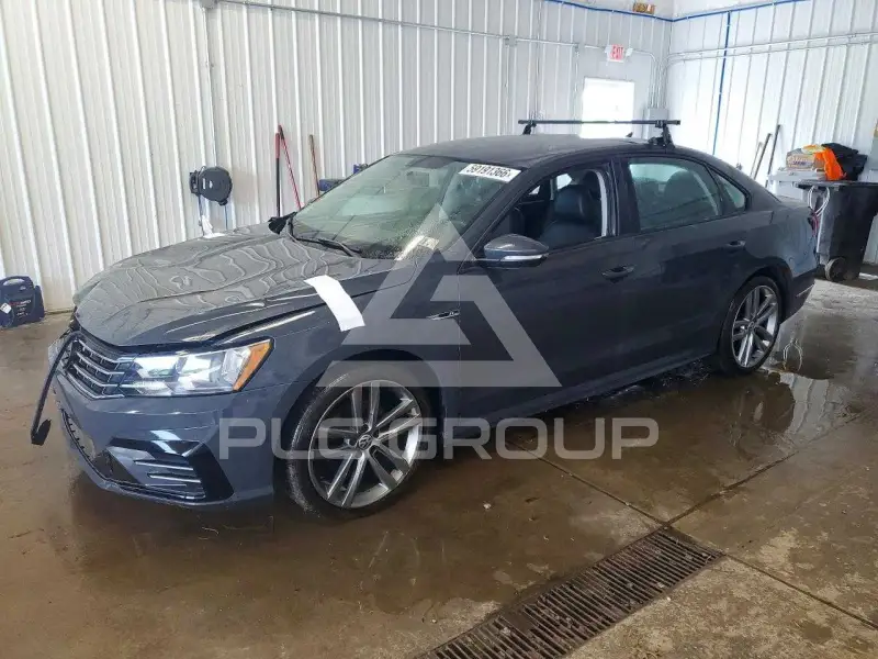 2018 Volkswagen Passat фото
