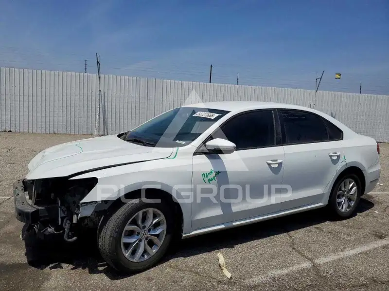 2018 Volkswagen Passat фото