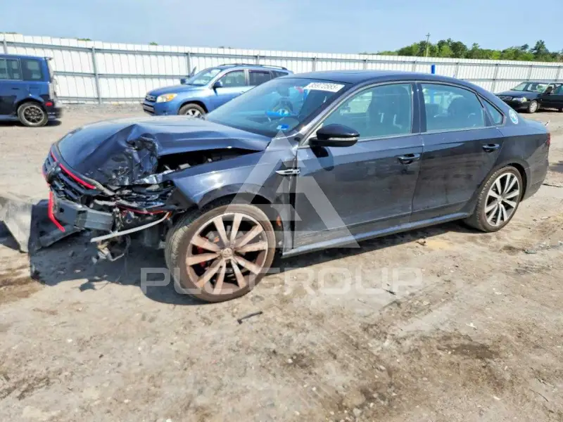 2018 Volkswagen Passat фото