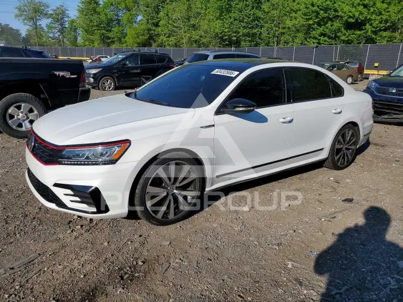 2018 Volkswagen Passat фото