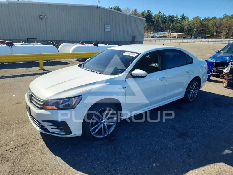 2018 Volkswagen Passat фото