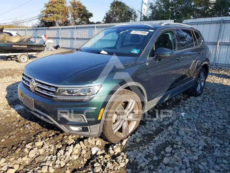 2018 Volkswagen Tiguan photo