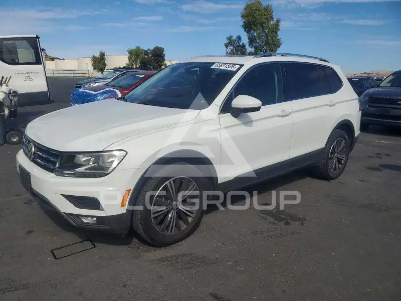 2018 Volkswagen Tiguan photo