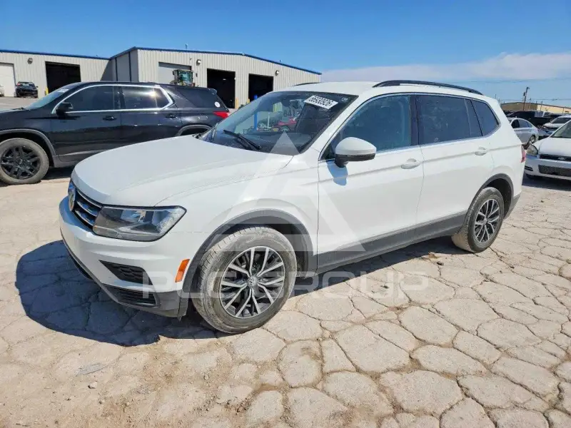 2018 Volkswagen Tiguan photo