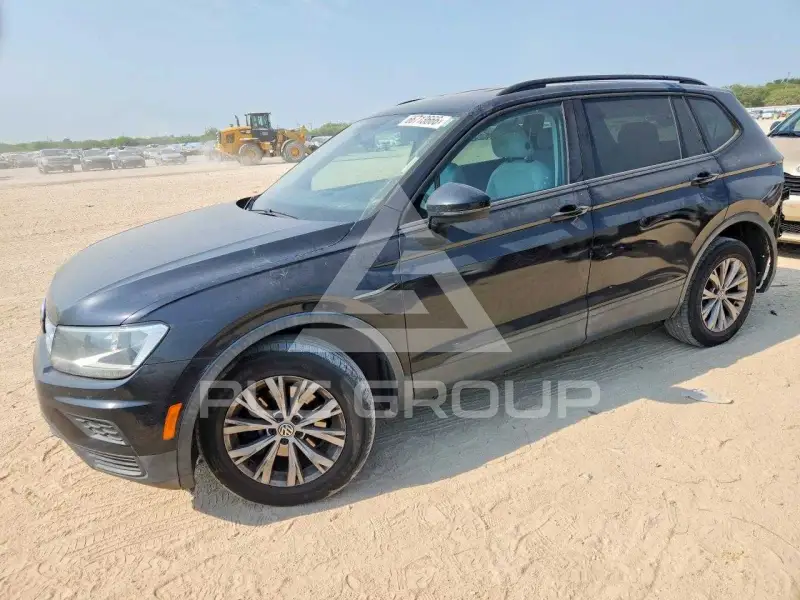 2018 Volkswagen Tiguan photo