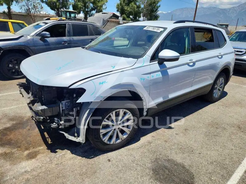 2018 Volkswagen Tiguan фото