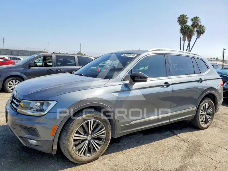 2018 Volkswagen Tiguan photo
