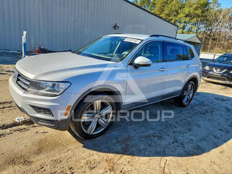 2018 Volkswagen Tiguan фото