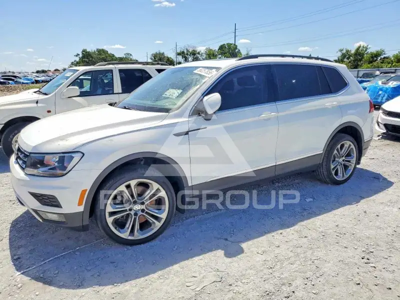 2018 Volkswagen Tiguan photo